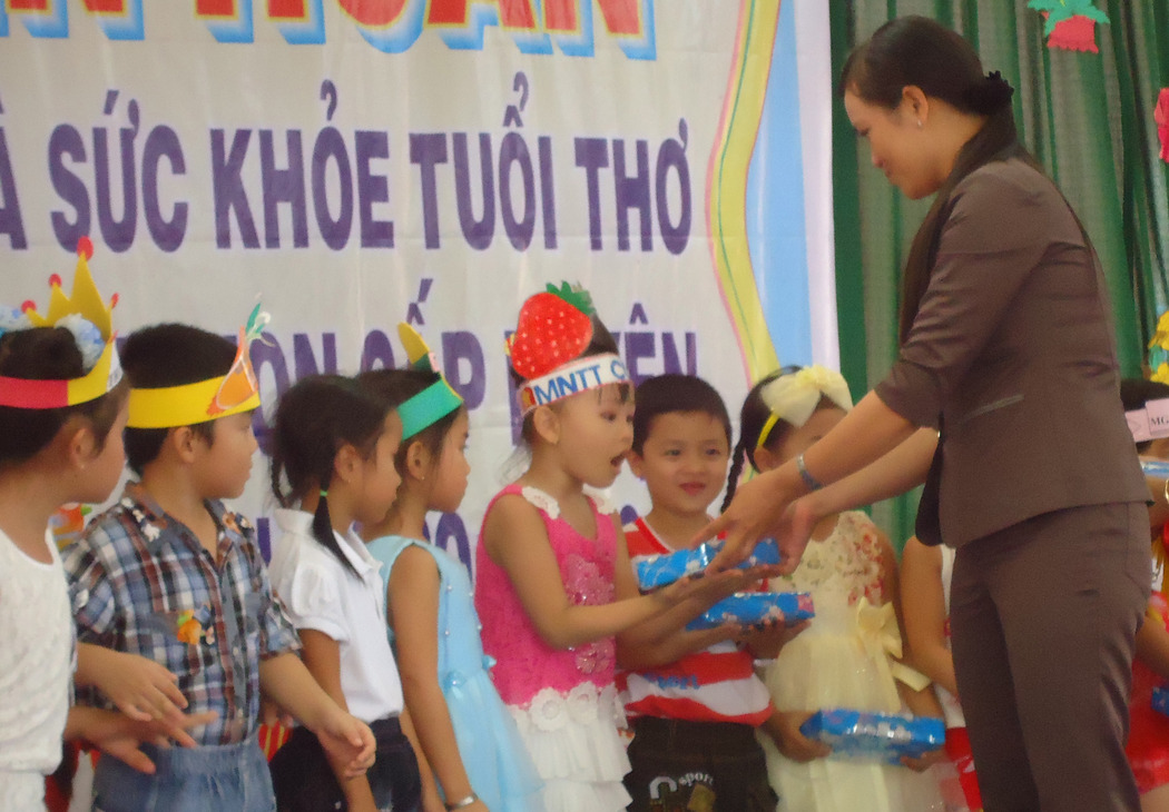 Liên hoan gia đình sức khỏe tuổi thơ năm học 2013-2014