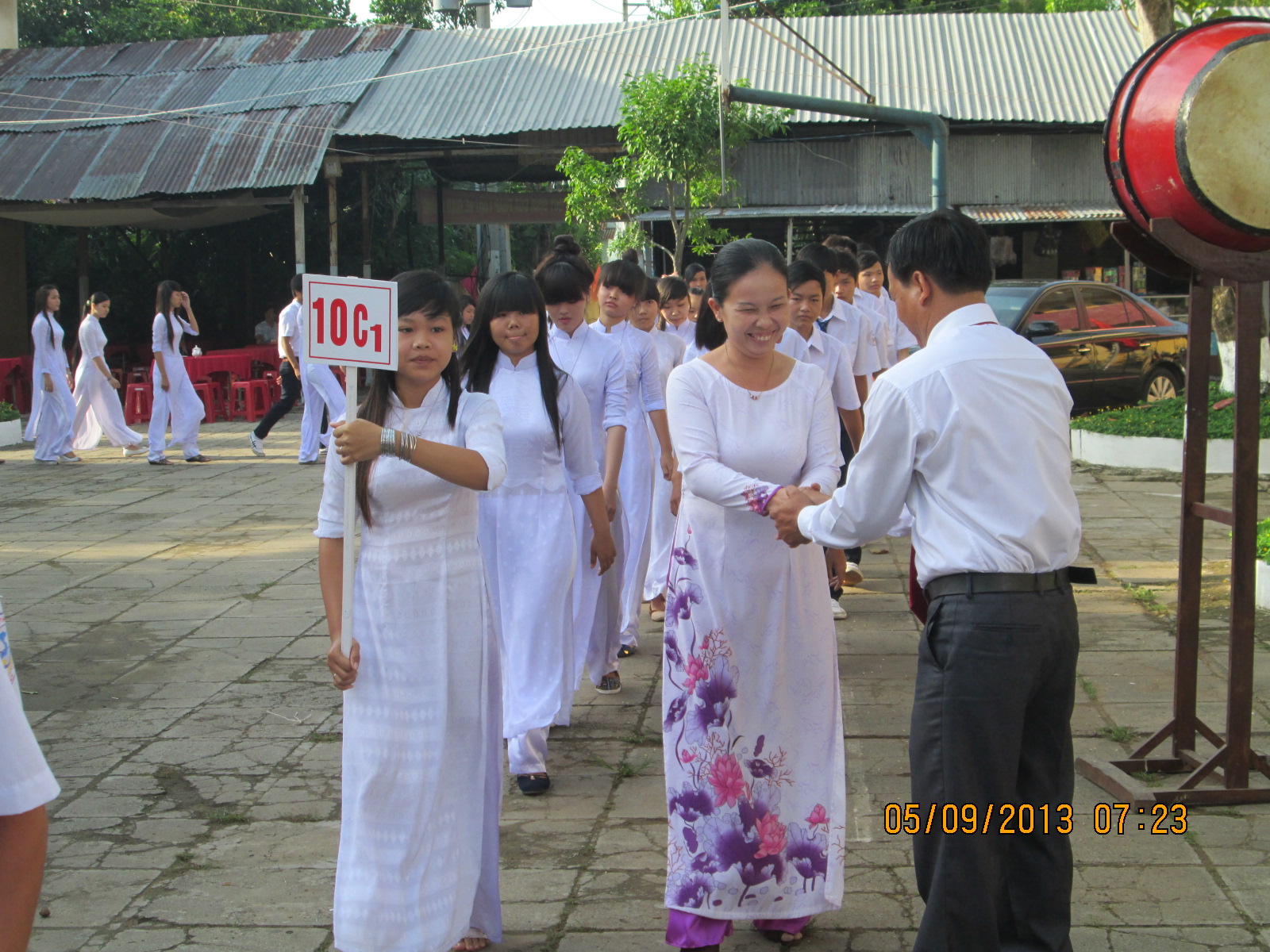 LỚP 10C1